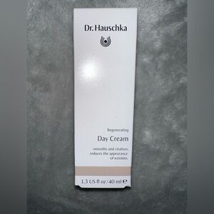 Dr. Hauschka Regenerating Day Cream Firm, Tone & Minimize Fine Lines, 1.3 Fl Oz